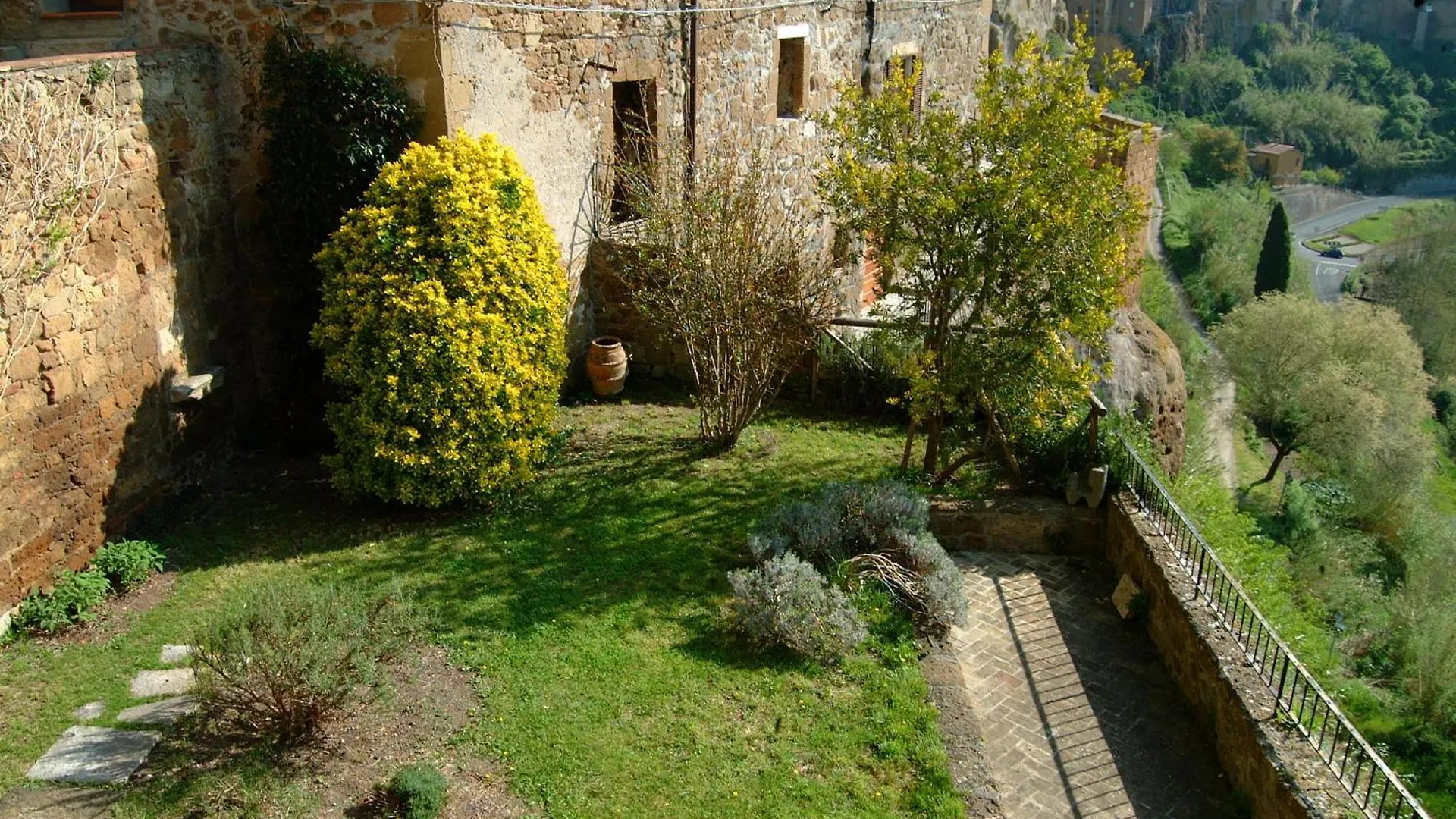 Bed and Breakfast Un Giardino Nel Tufo Pitigliano 0*,  Itálie